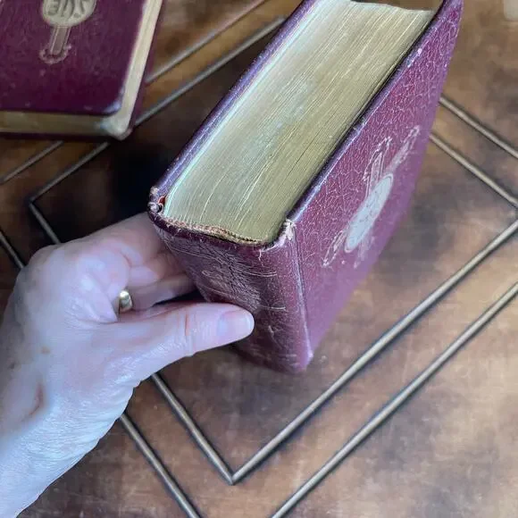 The Catholic Missal Prayer Book 1954 Press Edition 03 Hardcover Books - Picture 9 of 10